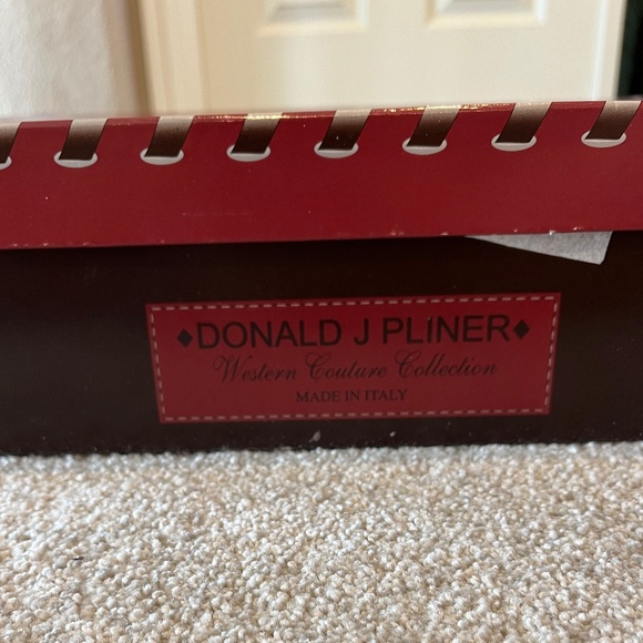 Donald J Pliner, made in Italy, women's cowboy 'peace' boots, size 9 - Picture 2 of 7